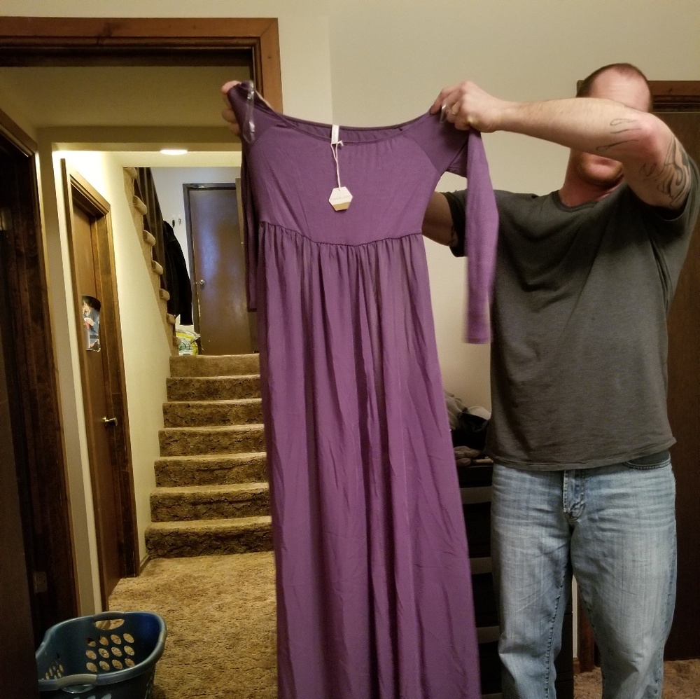 Maternity dress for pictures